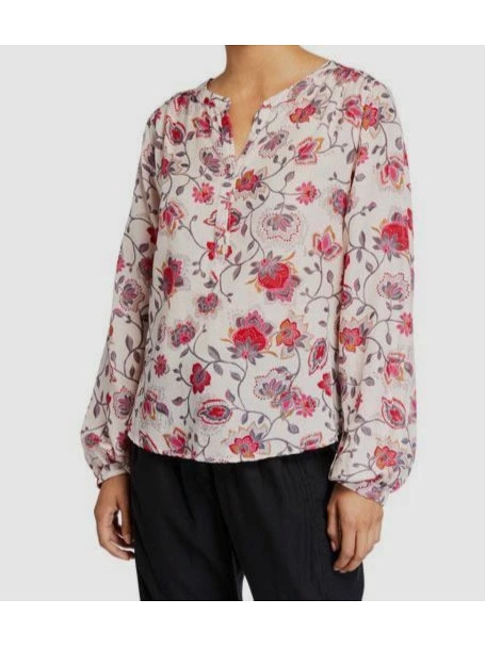 XiRENA Hanson white blouse with Pink and Red Floral Print. 74% cotton & 16% silk
